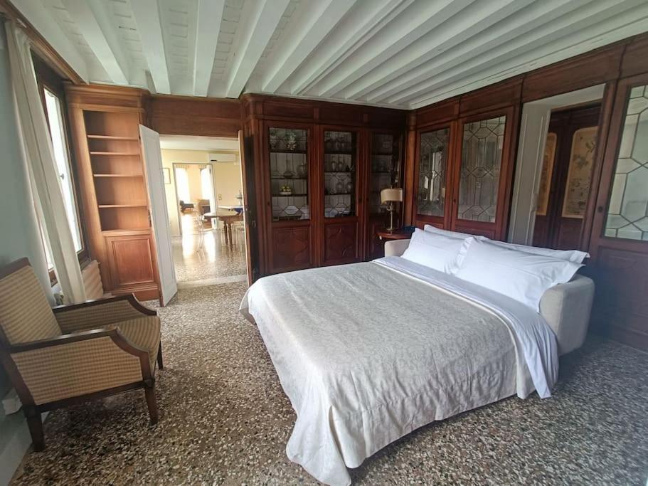 Apartment Palazzo Querini Accademia Venice